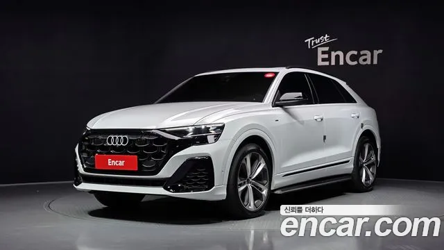 Фотография автомобиля — Audi Q8 Q8 (4M)