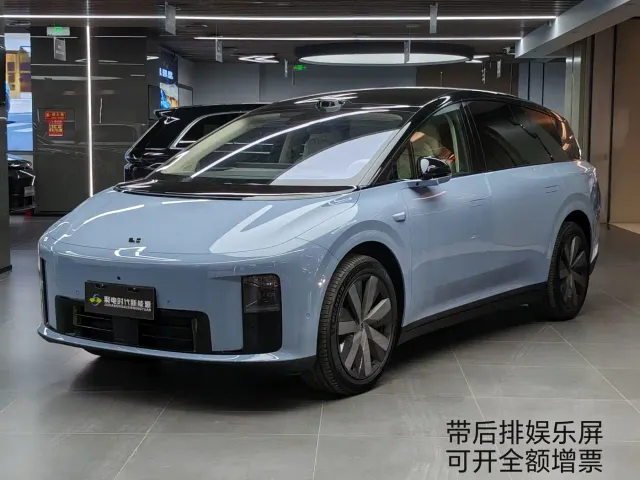 Фотография автомобиля — Li Auto i8