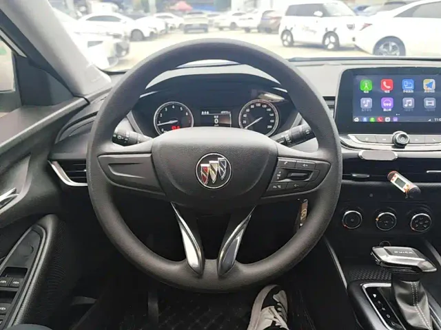 Buick Verano — Фото автомобиля 10