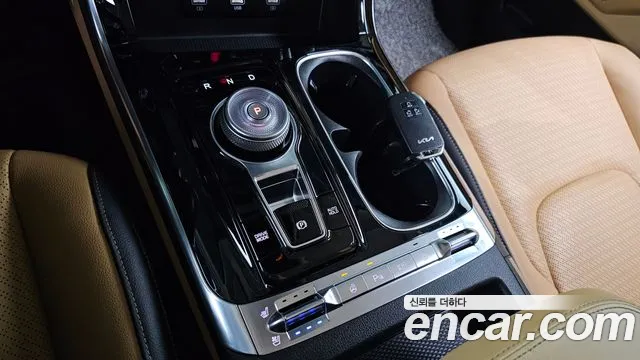 Kia Canival Carnival 4 поколение Дизель 9 мест Noblesse — Фото автомобиля 9