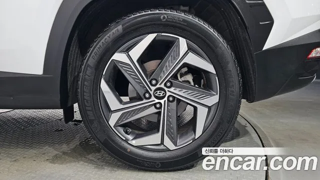 Hyundai Tucson Tucson (NX4) Бензин 1.6 турбо 2WD — Фото автомобиля 19