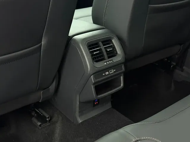 Volkswagen Tharu — Фото автомобиля 17
