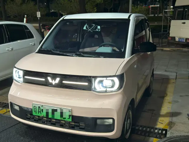 Wuling Hongguang Mini EV — Фото автомобиля 2