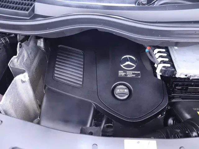 Mercedes-Benz V-Class — Фото автомобиля 27