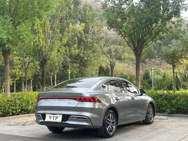 BYD Qin PLUS — Фото автомобиля 10