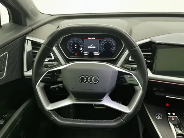 Audi Q4 e-tron — Фото автомобиля 11