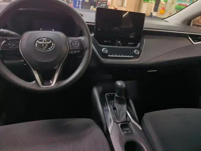 Toyota Corolla — Фото автомобиля 12