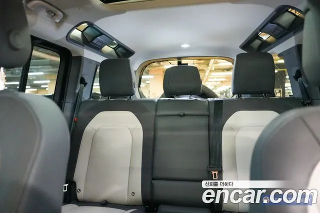 Land Rover Defender Defender (L663) 110 P300 X-Dynamic SE — Фото автомобиля 15