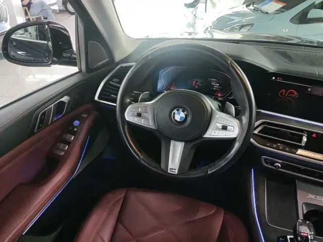 BMW X5 — Фото автомобиля 10