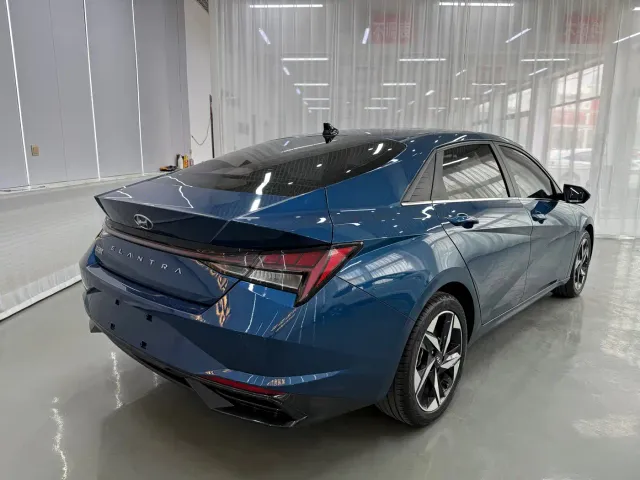 Hyundai Elantra — Фото автомобиля 6