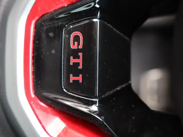 Volkswagen Golf GTI 2021 380TSI DSG GTI — Фото автомобиля 15