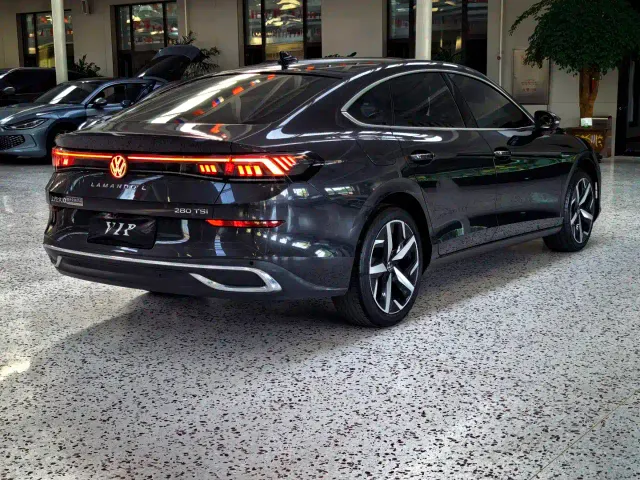 Volkswagen Lamando — Фото автомобиля 12