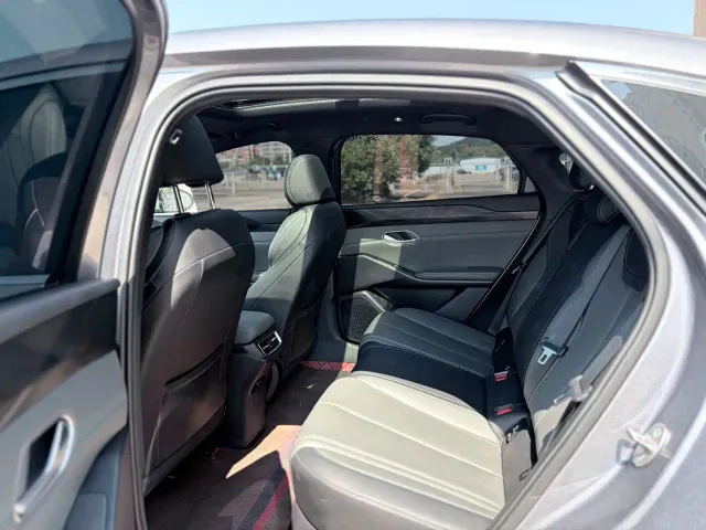 BYD Qin L — Фото автомобиля 10