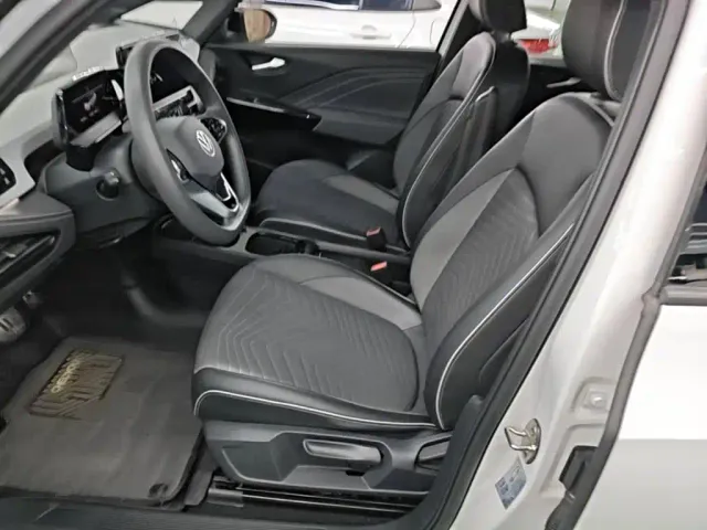 Volkswagen ID.3 — Фото автомобиля 14