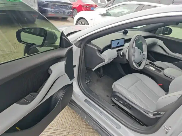 Nio ET5 Touring — Фото автомобиля 15