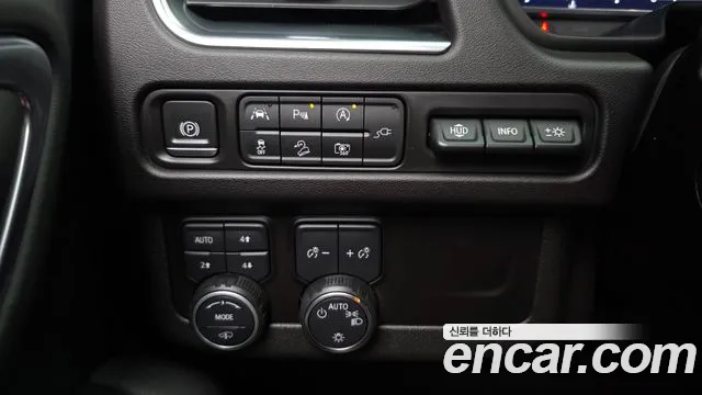ChevroletGMDaewoo Tahoe Tahoe 6.2 High Country 4WD — Фото автомобиля 28