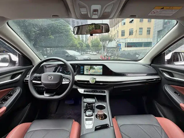Changan Eado — Фото автомобиля 13