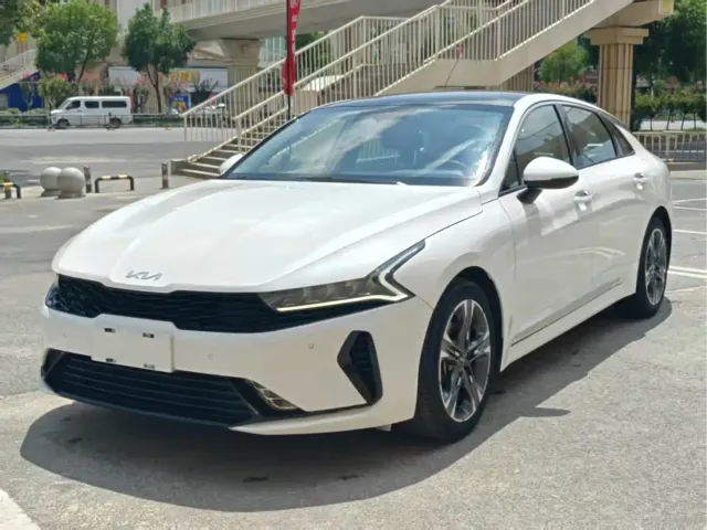 Фотография автомобиля — Kia K5