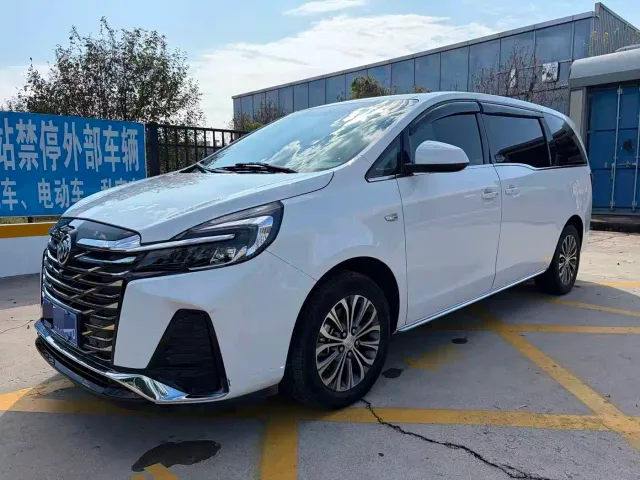 Фотография автомобиля — Buick GL8