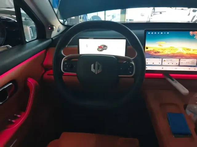 Leapmotor C10 — Фото автомобиля 10