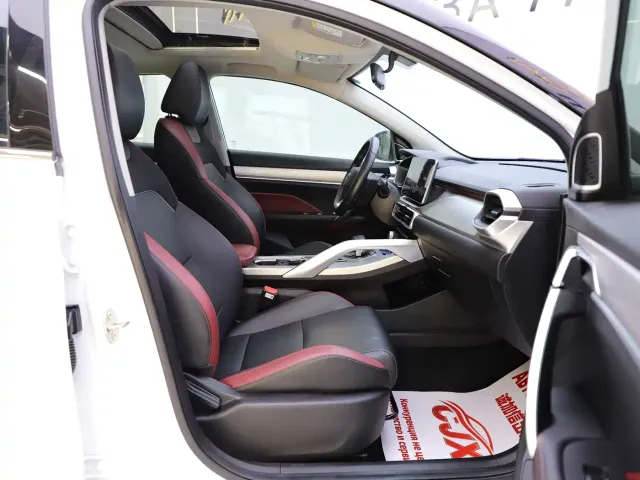 Geely Binyue — Фото автомобиля 19