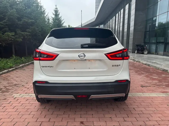 Nissan Qashqai — Фото автомобиля 14