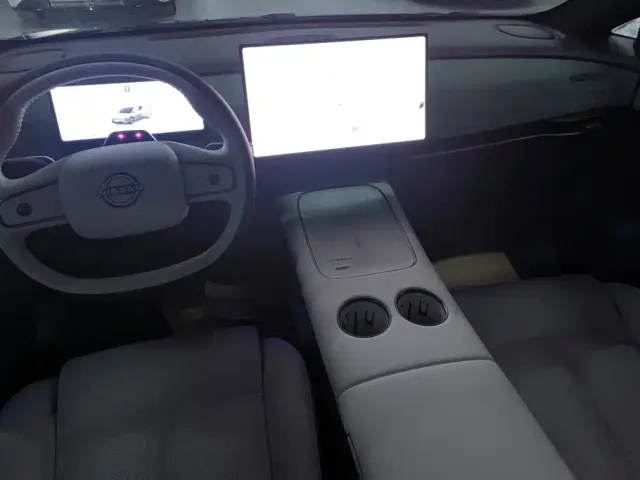 Nissan N7 — Фото автомобиля 12