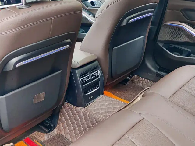 BMW 3 Series — Фото автомобиля 9