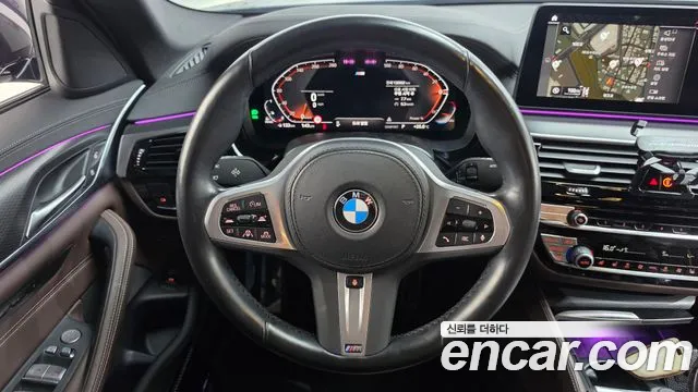 BMW 5 Series G30 — Фото автомобиля 13