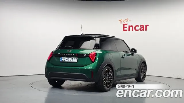 MINI Cooper 4th Gen — Фото автомобиля 2