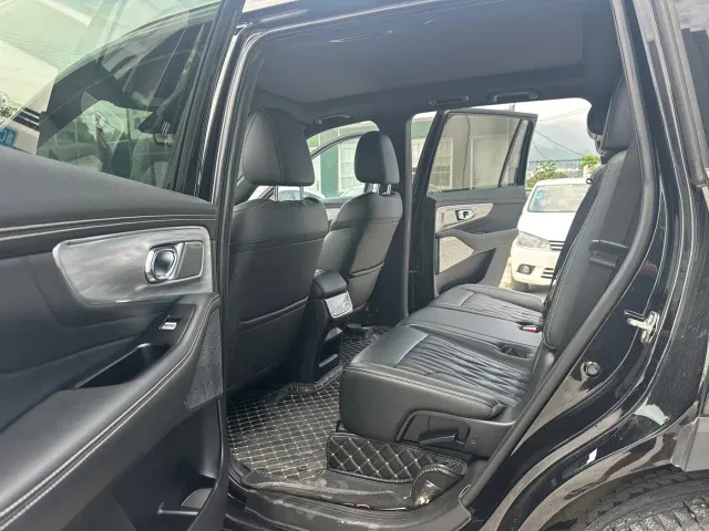 GAC Trumpchi GS8 — Фото автомобиля 6