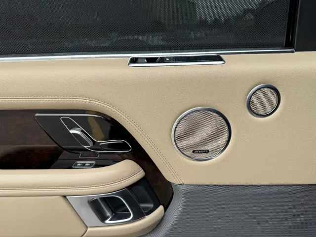 Land Rover Range Rover — Фото автомобиля 10