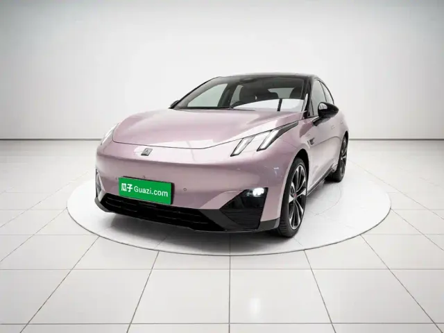 Lynk & Co Z20 — Фото автомобиля 2