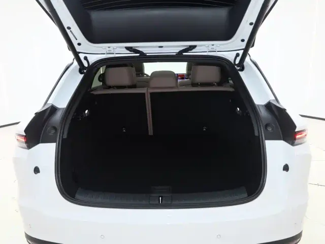 Li Auto i6 — Фото автомобиля 11