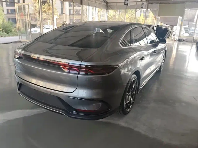 BYD Han — Фото автомобиля 6