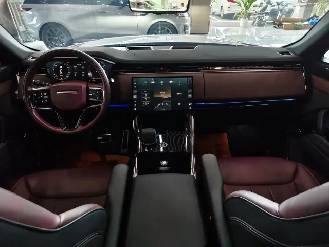 Land Rover Range Rover Sport — Фото автомобиля 14