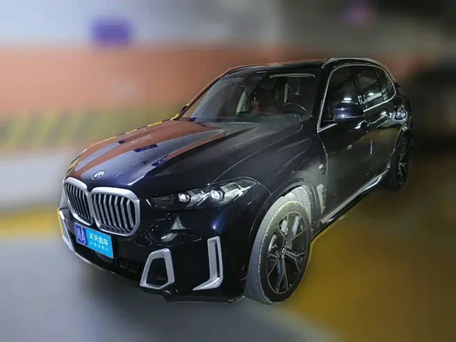 Фотография автомобиля — BMW X5