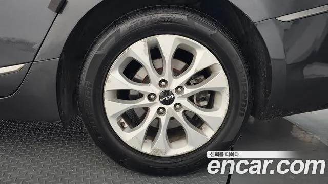 Kia K8 2.5 Бензин 2WD — Фото автомобиля 20