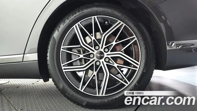 Genesis G90 RS4 — Фото автомобиля 6