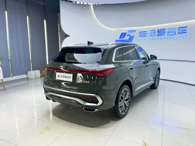 Audi Q5L — Фото автомобиля 4