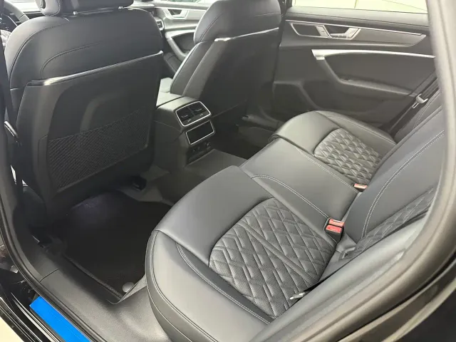 Audi A6L — Фото автомобиля 16