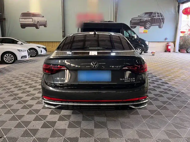 Volkswagen Sagitar — Фото автомобиля 12