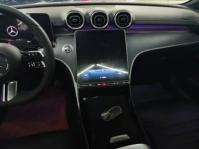 Mercedes-Benz C-Class — Фото автомобиля 12