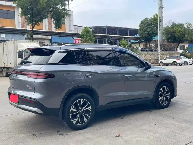 BYD Song Pro — Фото автомобиля 9