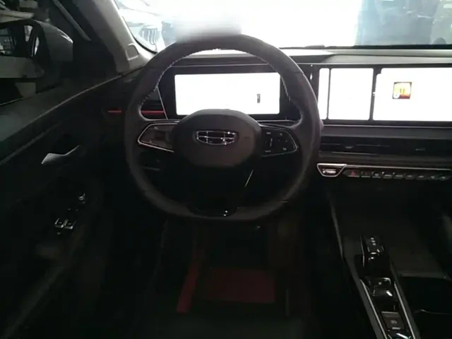 Geely Binrui — Фото автомобиля 10