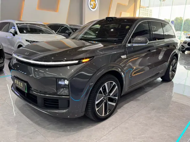 Фотография автомобиля — Li Auto L9