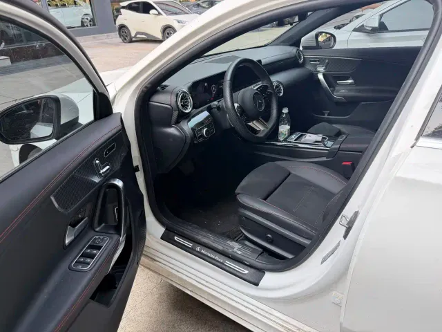Mercedes-Benz A-Class — Фото автомобиля 4