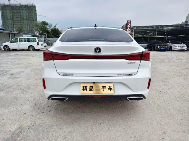 Changan Eado — Фото автомобиля 14
