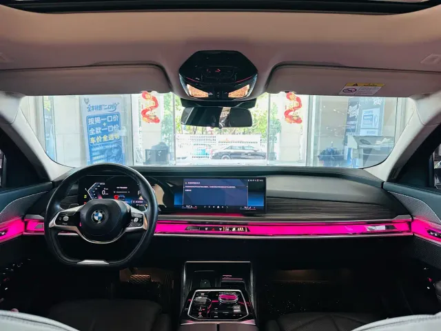 BMW 7 Series — Фото автомобиля 4