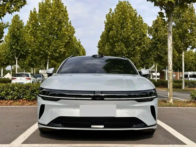 Zeekr 007 GT — Фото автомобиля 2